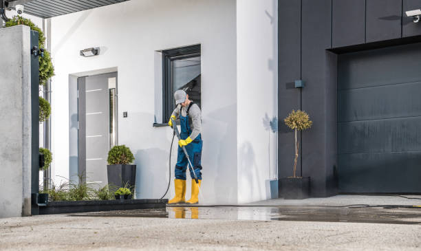 Best Patio and Deck Pressure Washing  in Glendale, WI